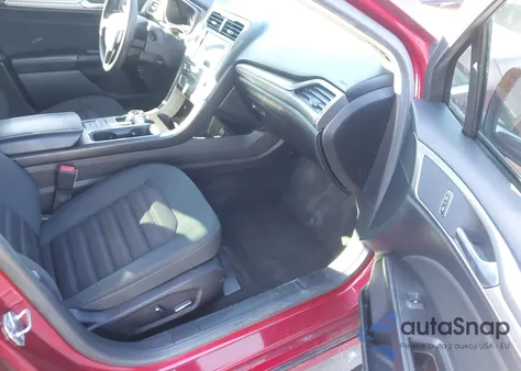 2019 Ford Fusion Hybrid Se z USA, uszkodzony, nr VIN 3FA6P0LU7KR206557